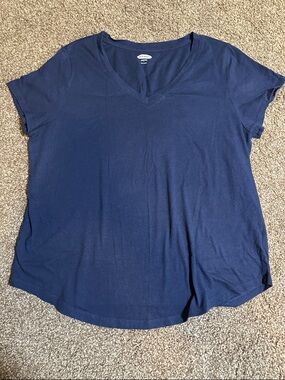 Old Navy Women's Navy Blue V-Neck Short Sleeve Tshirt, Size L